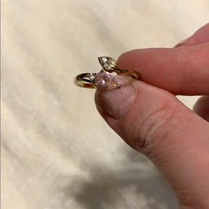 Fashion ring